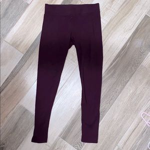 Aerie Leggings! Sz small. Burgundy